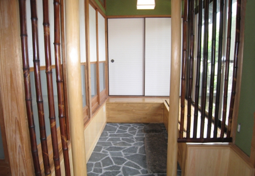 entrance-door002_01-after.jpg