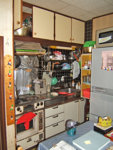 kitchen015_01-before.jpg