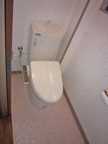 toilet009_01-after.jpg
